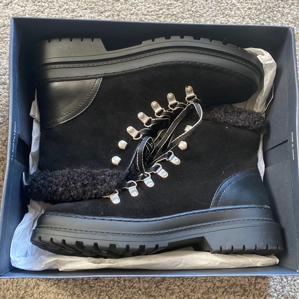☀️NIB black boots